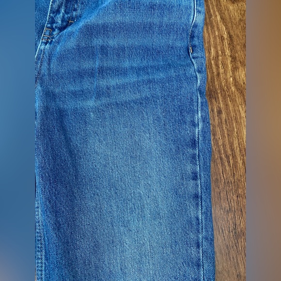 SOLD! Topshop mom jeans! - Picture 2 of 4